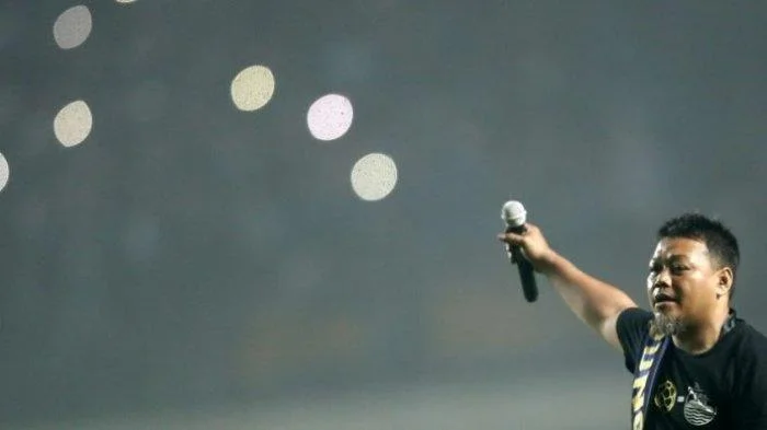 Kalah Beruntun Dirigen Viking Curiga pada Internal Persib Bandung Usai Laga PSIS vs Persib